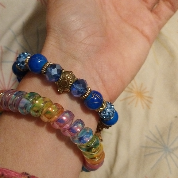 Blue and gold beaded bracelet - Picture 5 of 6